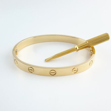 CARTIER LOVE 18KY BRACELET SIZE 17 - B4052