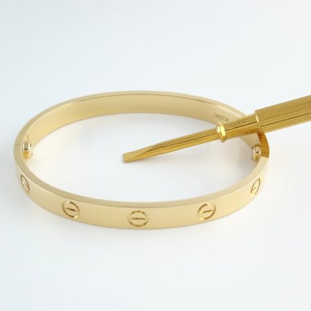 CARTIER LOVE 18KY BRACELET SIZE 17 - B4053