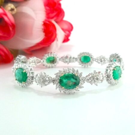 14KW EMERALD & MQ DIA BRACELET - B4104