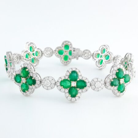 EMERALD & DIA 14KW FLOWER BRACELET - B4113