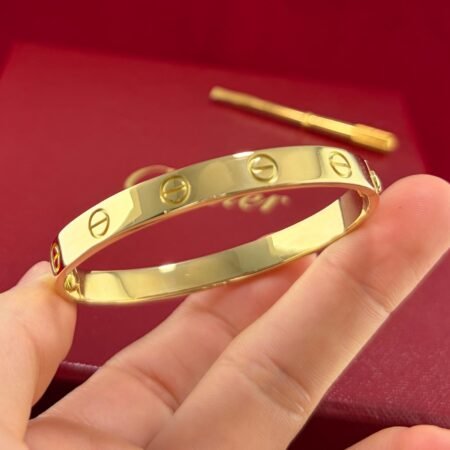 CARTIER LOVE 18KY BRACELET SIZE 16 - B4133