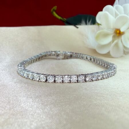 7.29CT DIA 14KW TENNIS BRACELET - B4134