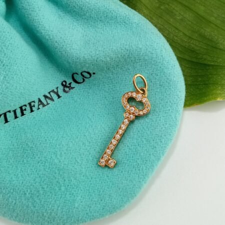 TIFFANY & CO DIA 18KR KEY PENDANT - N6820