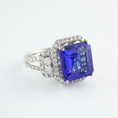 TANZANITE & DIA 14KW RING - R10869
