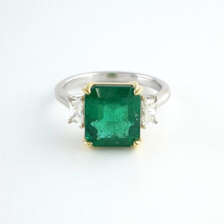 EMERALD & DIA 18KW RING - R11245