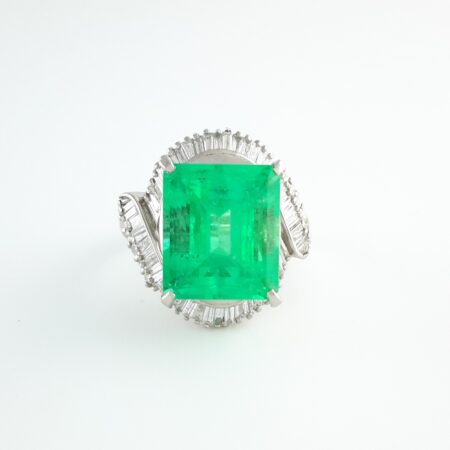 EMERALD & DIA PLAT RING - R11279