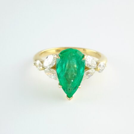 EMERALD & DIA 18KY RING - R11294