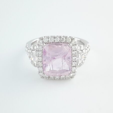 PINK SAPPHIRE & DIA 14KW 3-STONE RING - R11341