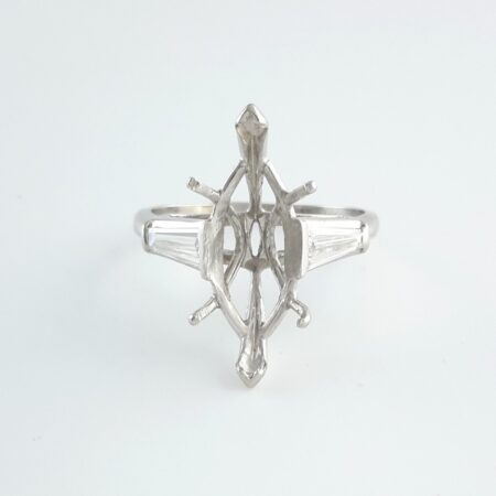 MARQUISE-CUT DIA & PLAT RING - R11377