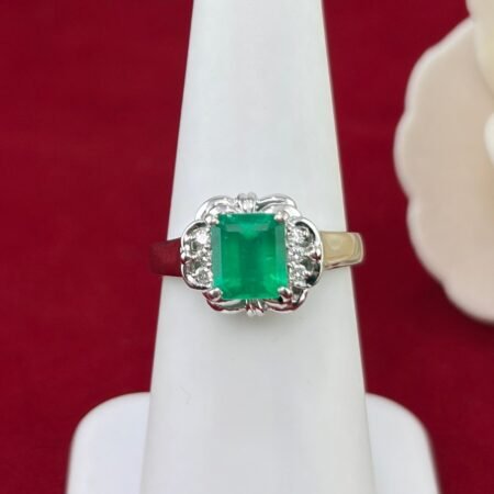 PLATINUM EMERALD DIA RING - R11439