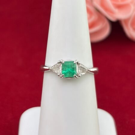 PLATINUM EMERALD DIA RING - R11465