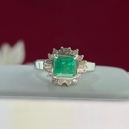 PLATINUM EMERALD DIA RING - R11507