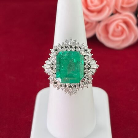 EMERALD DIA PLATINUM RING - R11525