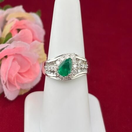 EMERALD DIA PLATINUM RING - R11548