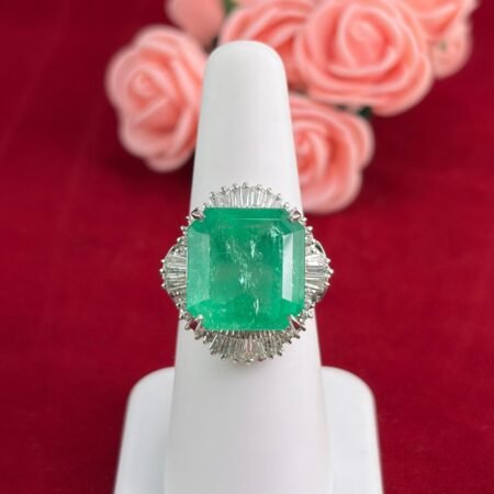 13.70CT EMERALD DIA PLATINUM RING - R11592