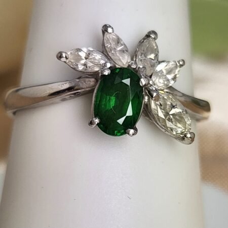 0.50 CT EMERALD DIAMOND PLATINUM RING - R11610