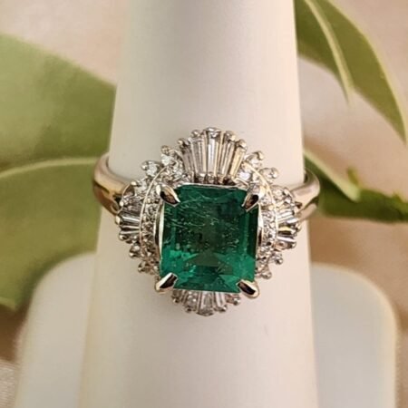1.83 CT EMERALD DIA PLATINUM RING - R11620
