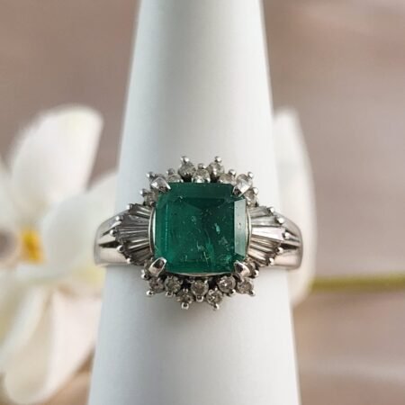 1.36 CT EMERALD DIA PLATINUM RING - R11623