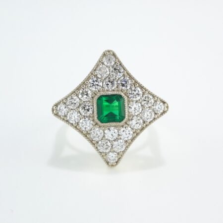 EMERALD & DIA 18KW RING - R11639