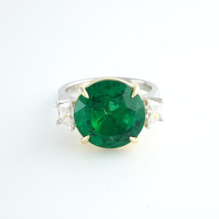 EMERALD & DIAMOND 3-STONE RING - R11315