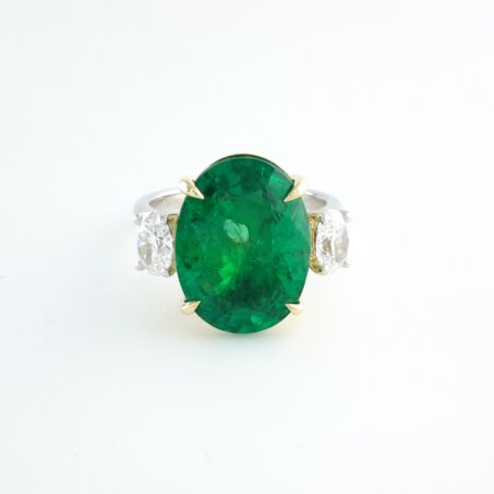 EMERALD & DIAMOND 3-STONE RING - R11316