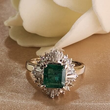 1.68CT EMERALD DIAMOND PLATINUM RING - R11612